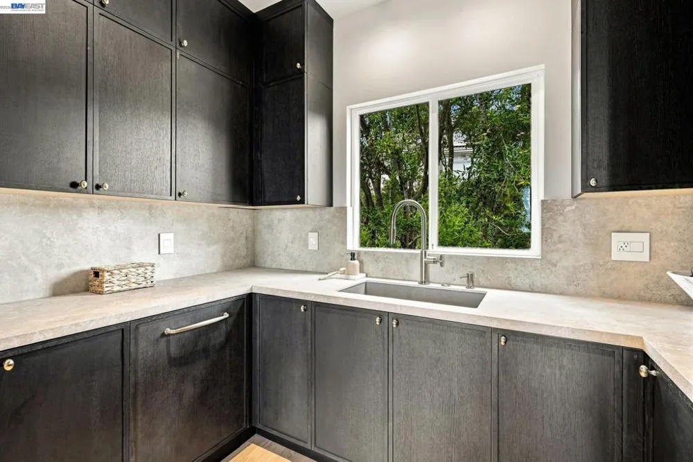 6801 Buckingham Blvd Berkeley, CA 94705