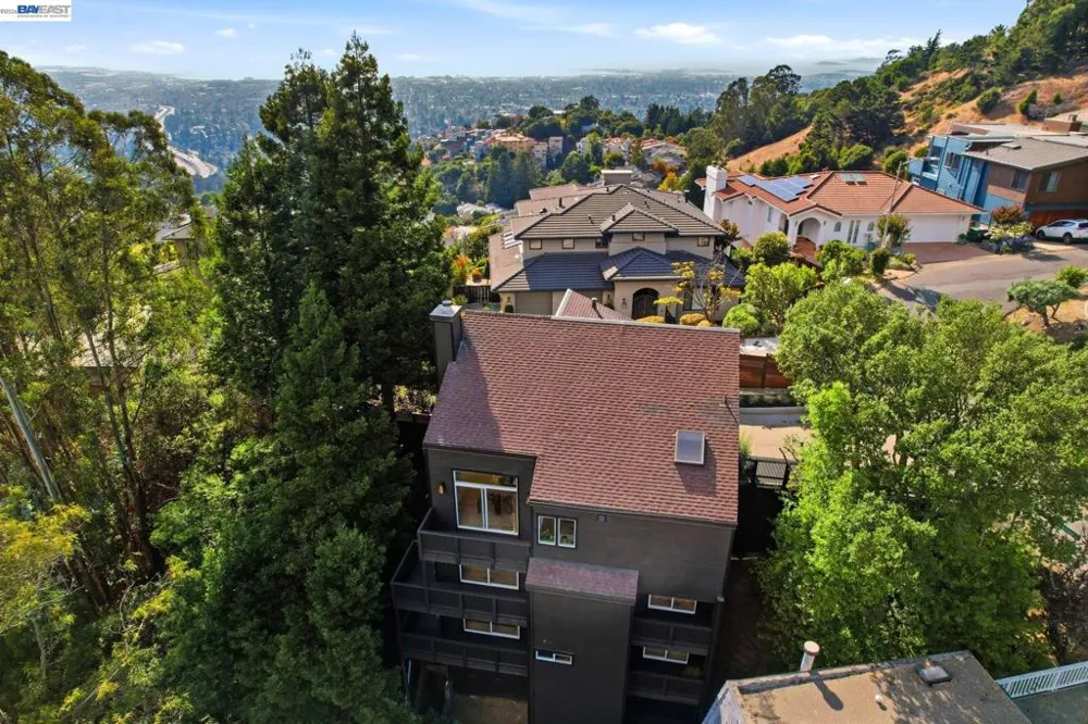 6801 Buckingham Blvd Berkeley, CA 94705