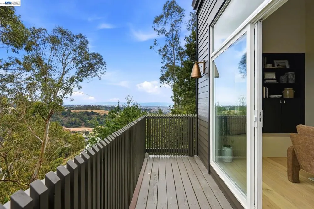 6801 Buckingham Blvd Berkeley, CA 94705