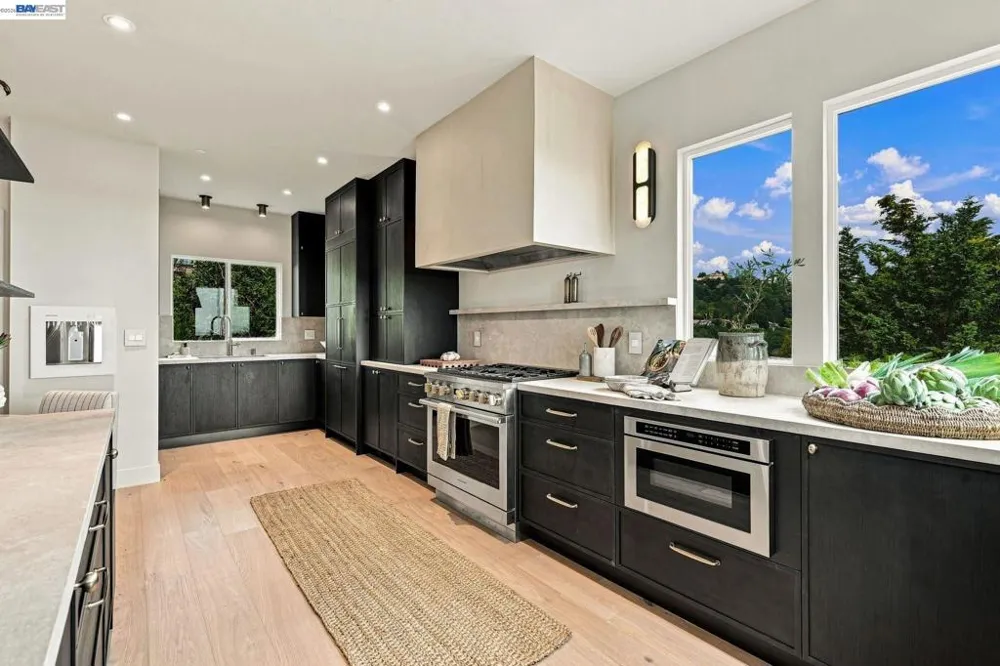 6801 Buckingham Blvd Berkeley, CA 94705