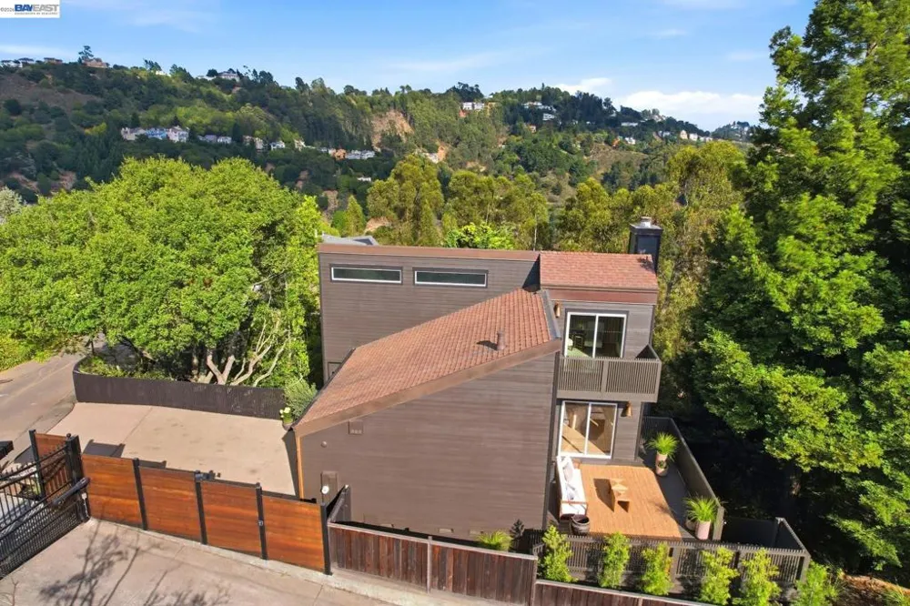 6801 Buckingham Blvd Berkeley, CA 94705