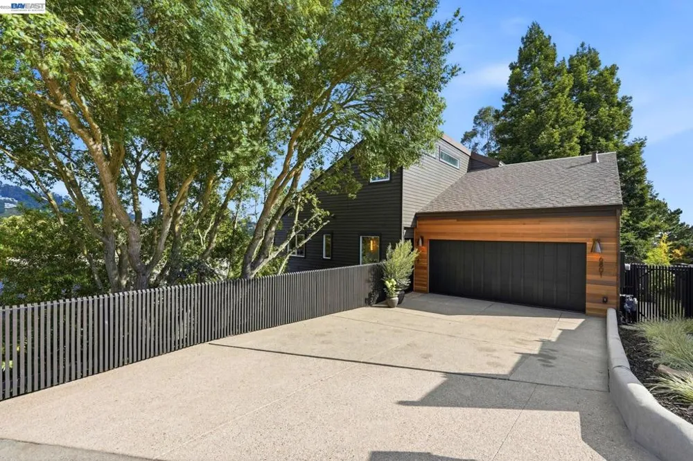 6801 Buckingham Blvd Berkeley, CA 94705