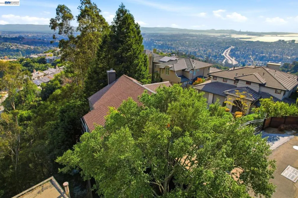 6801 Buckingham Blvd Berkeley, CA 94705