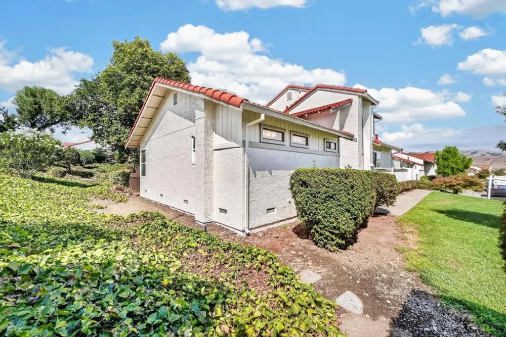 625 Plaza Invierno San Jose, CA 95111