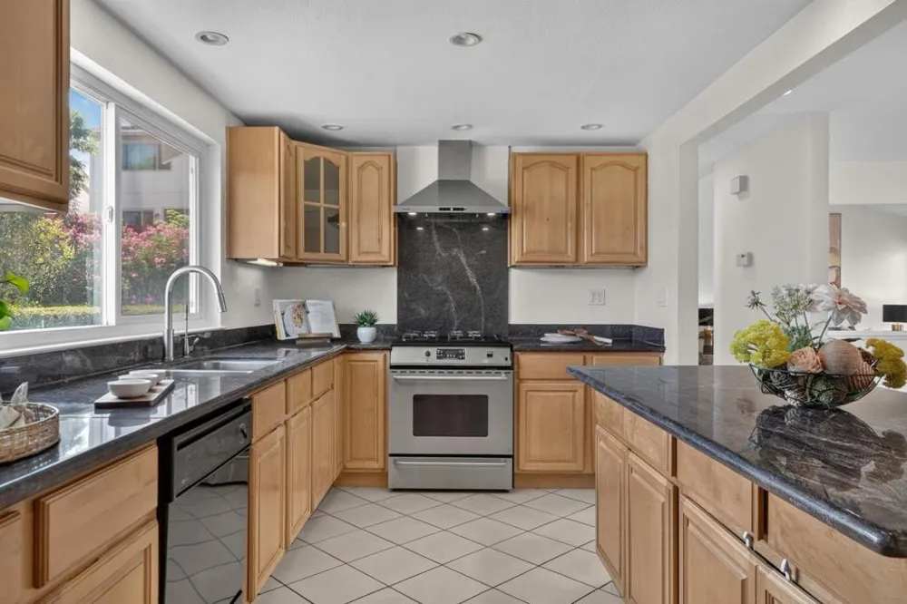625 Plaza Invierno San Jose, CA 95111