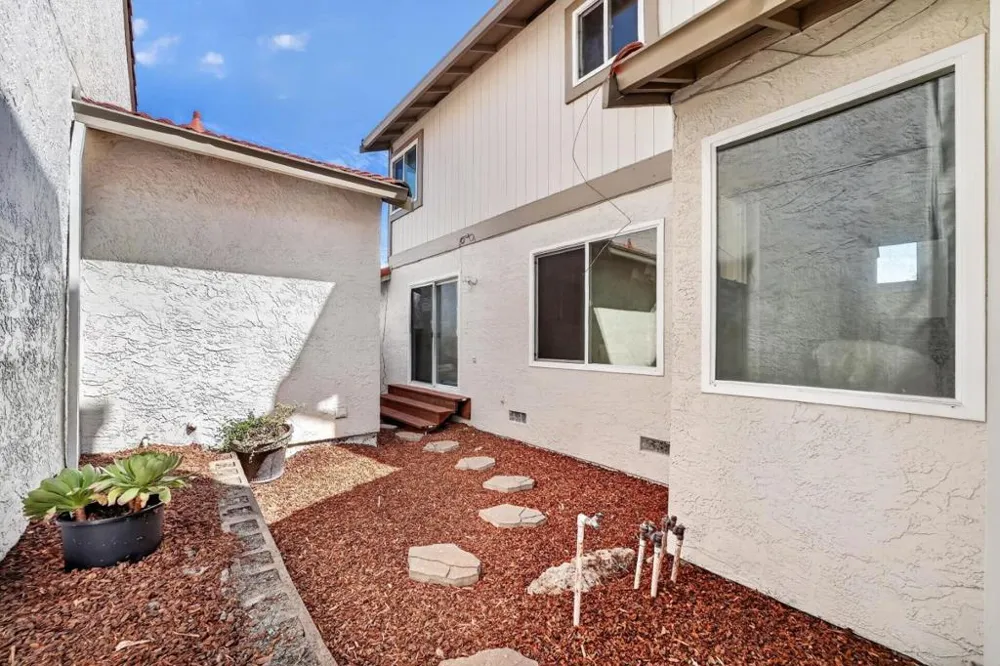 625 Plaza Invierno San Jose, CA 95111