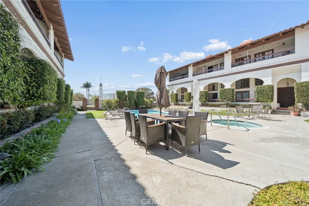 4022 W 226th Torrance, CA 90505