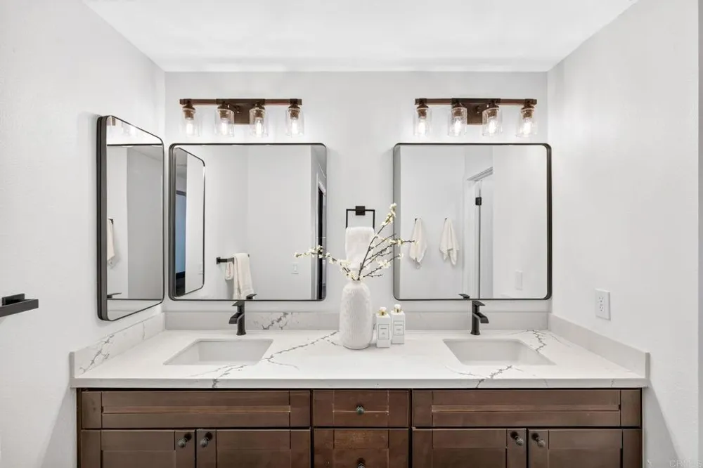 2639 Pirineos Way #136 Carlsbad, CA 92009