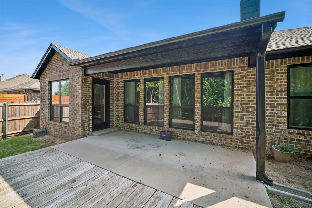 5330 Skylane Drive Sand Springs, OK 74063