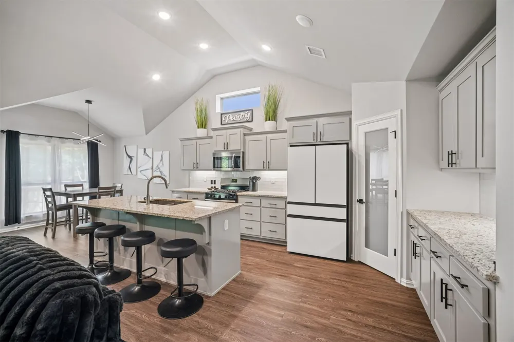 5330 Skylane Drive Sand Springs, OK 74063