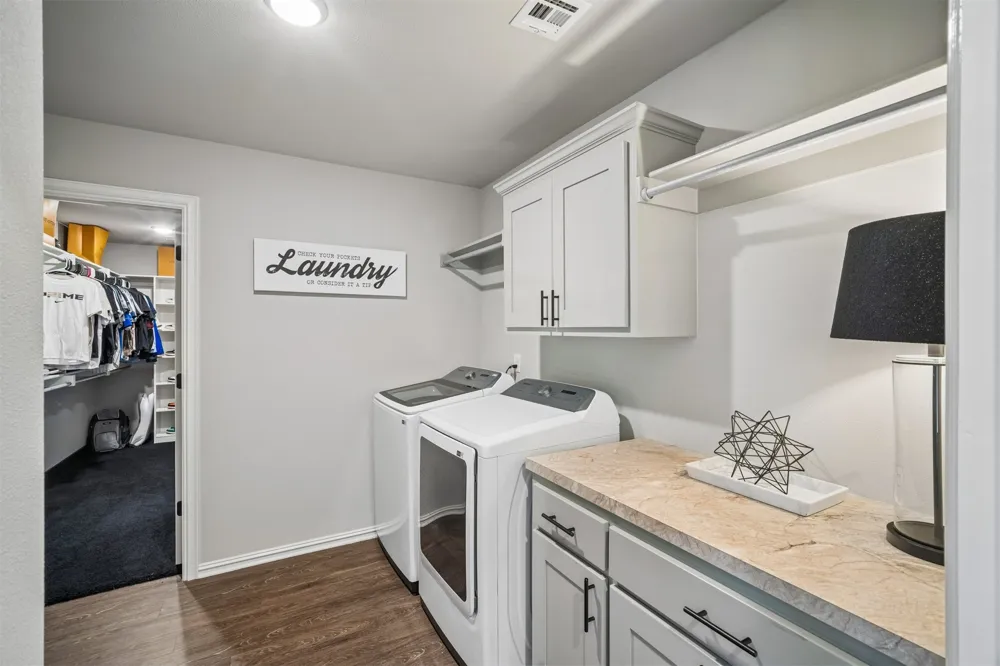 5330 Skylane Drive Sand Springs, OK 74063
