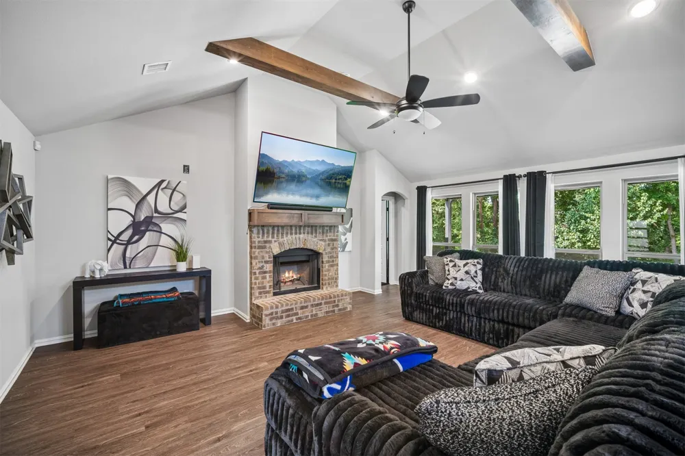 5330 Skylane Drive Sand Springs, OK 74063