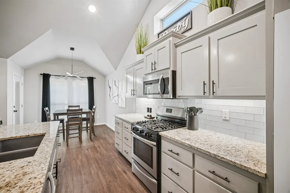 5330 Skylane Drive Sand Springs, OK 74063