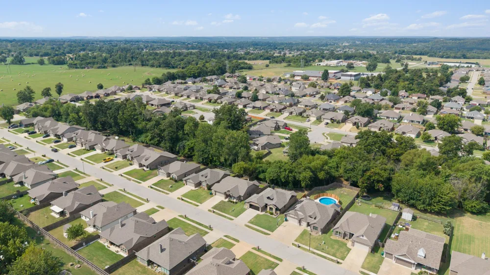 5330 Skylane Drive Sand Springs, OK 74063