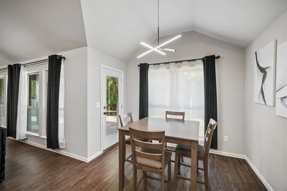 5330 Skylane Drive Sand Springs, OK 74063