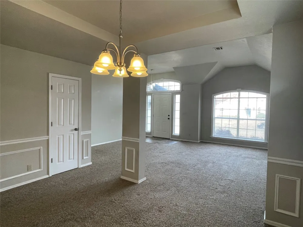 8806 E 93rd Street Tulsa, OK 74133