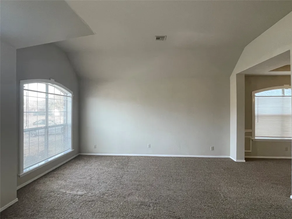 8806 E 93rd Street Tulsa, OK 74133