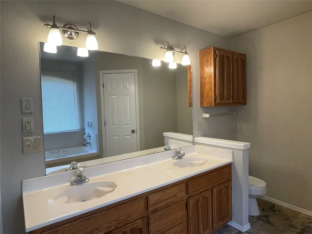 8806 E 93rd Street Tulsa, OK 74133