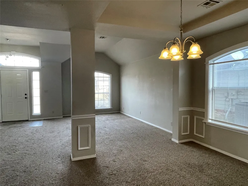 8806 E 93rd Street Tulsa, OK 74133