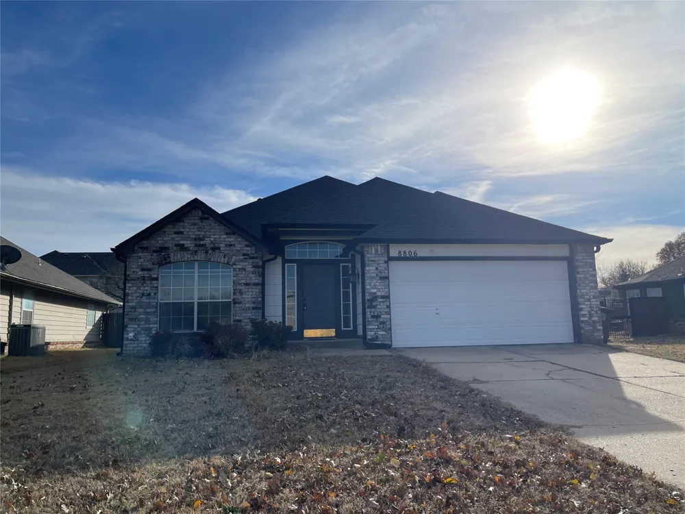8806 E 93rd Street Tulsa, OK 74133