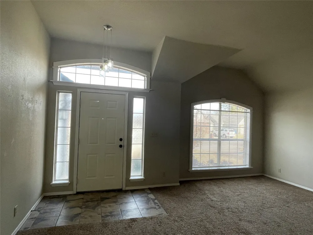 8806 E 93rd Street Tulsa, OK 74133