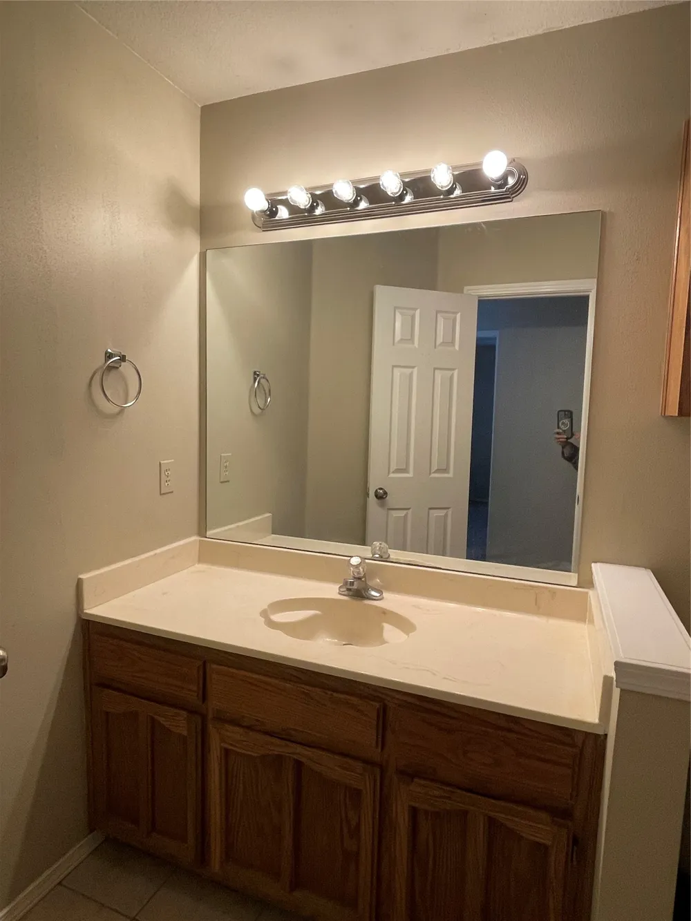 8806 E 93rd Street Tulsa, OK 74133
