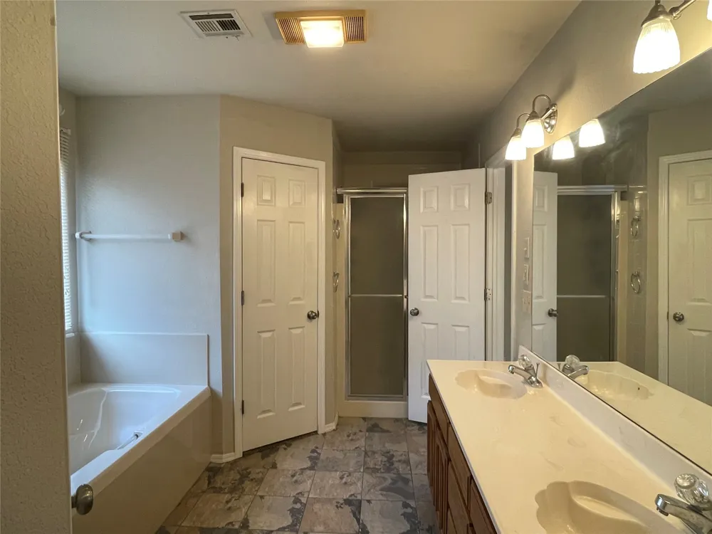 8806 E 93rd Street Tulsa, OK 74133
