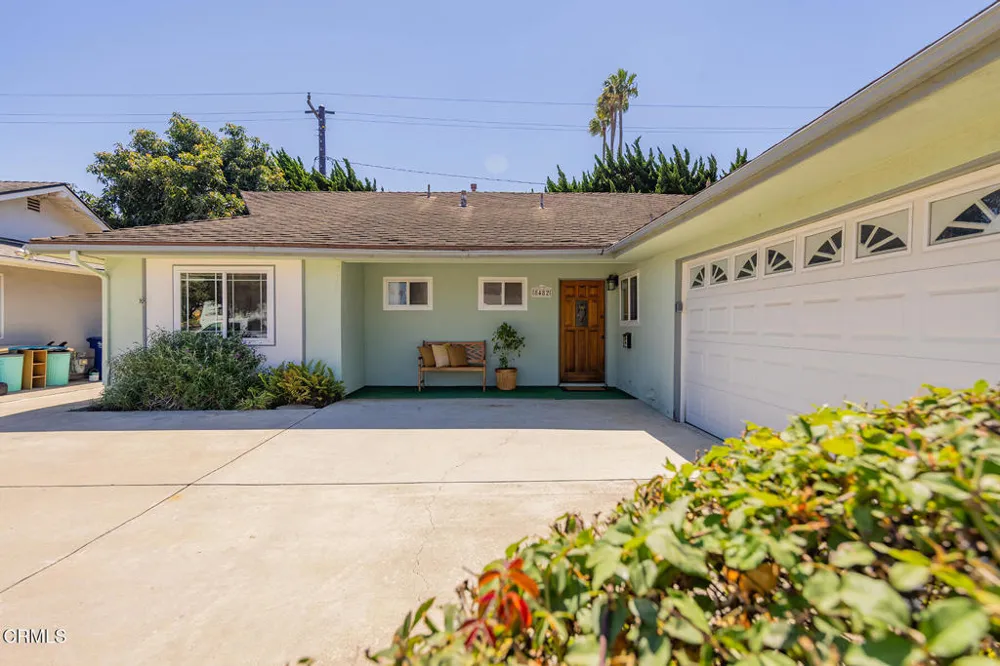 8482 Wesham Street Ventura, CA 93004
