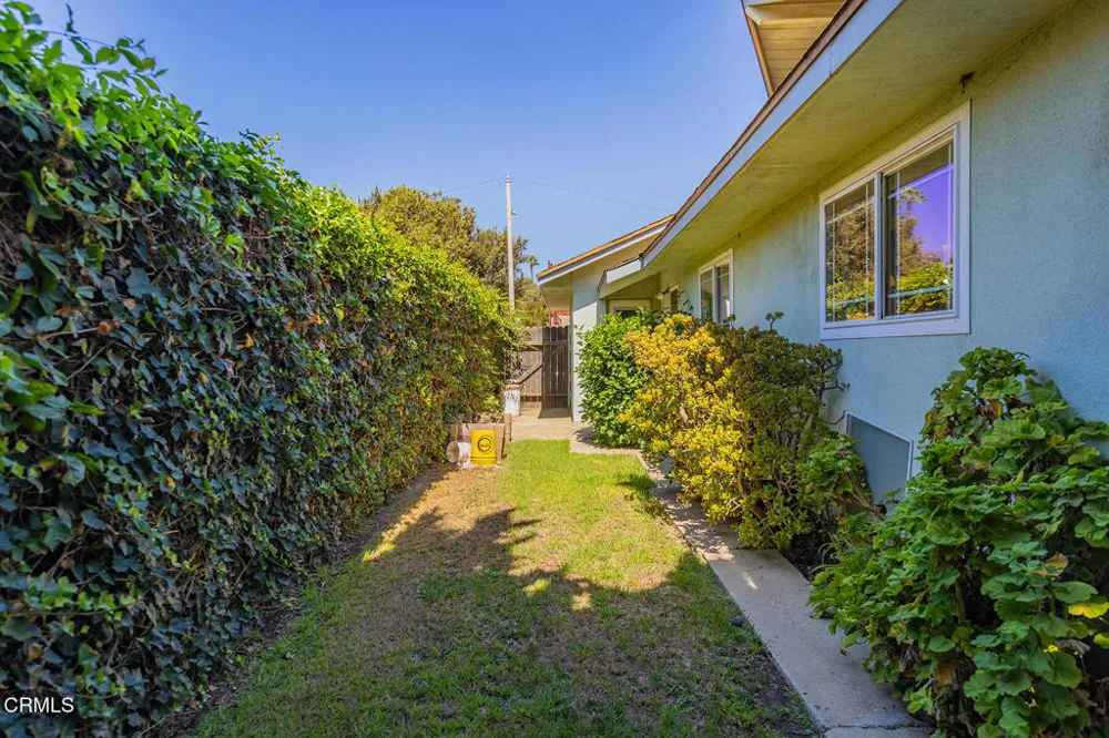 8482 Wesham Street Ventura, CA 93004