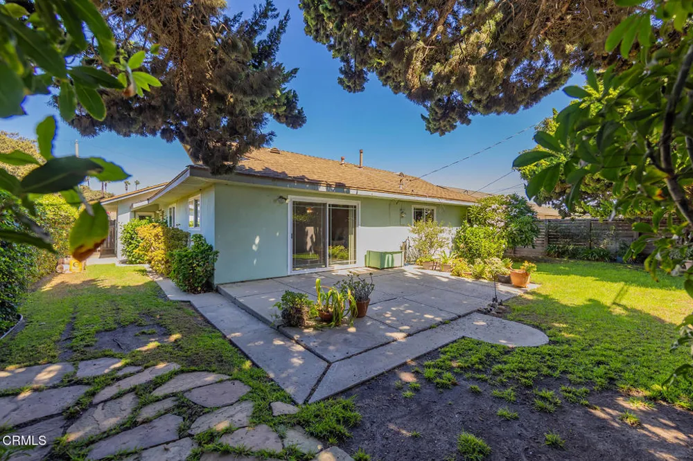 8482 Wesham Street Ventura, CA 93004