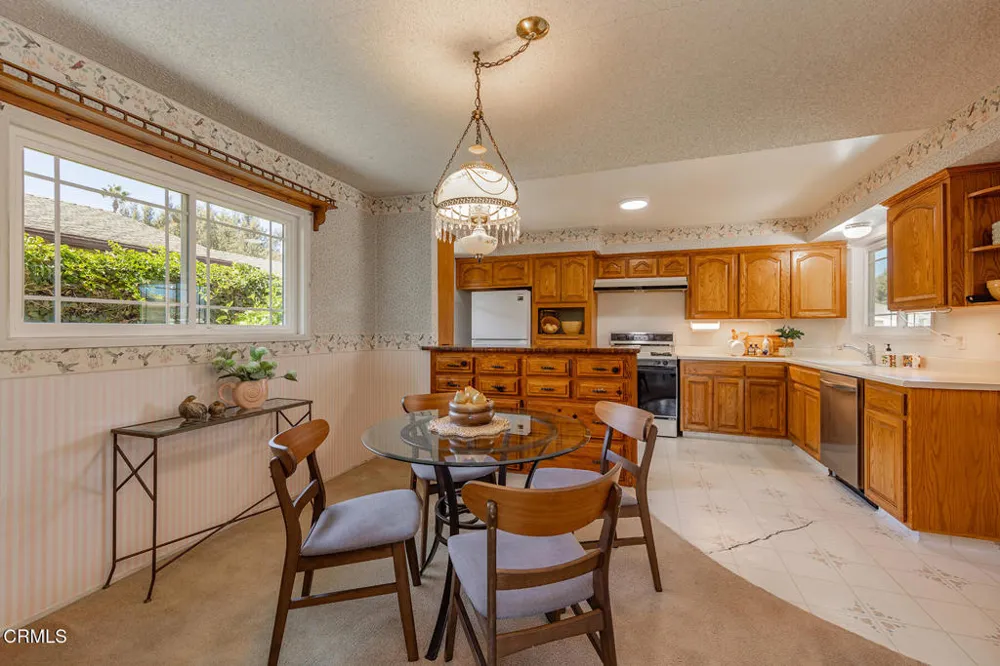8482 Wesham Street Ventura, CA 93004