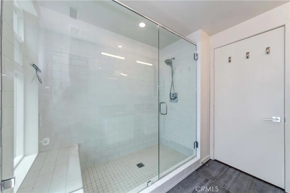 1937 Griffith Park Boulevard Silver Lake, CA 90039