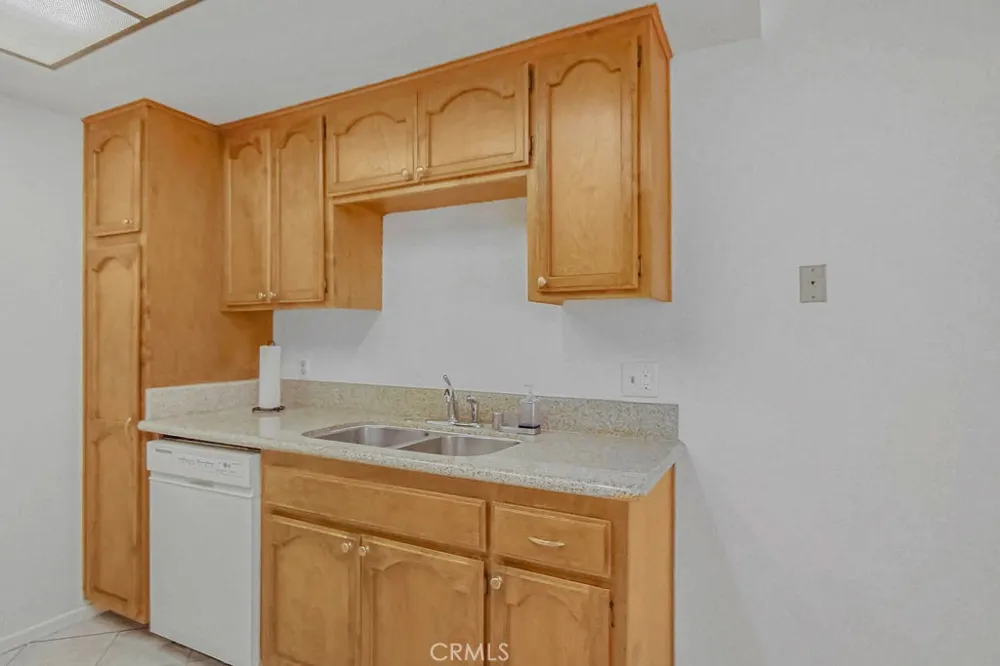 1427 Hillandale Avenue #8 La Habra, CA 90631