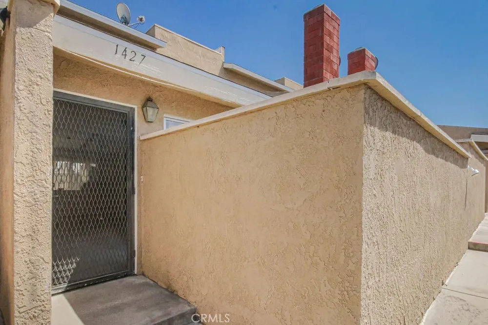 1427 Hillandale Avenue #8 La Habra, CA 90631