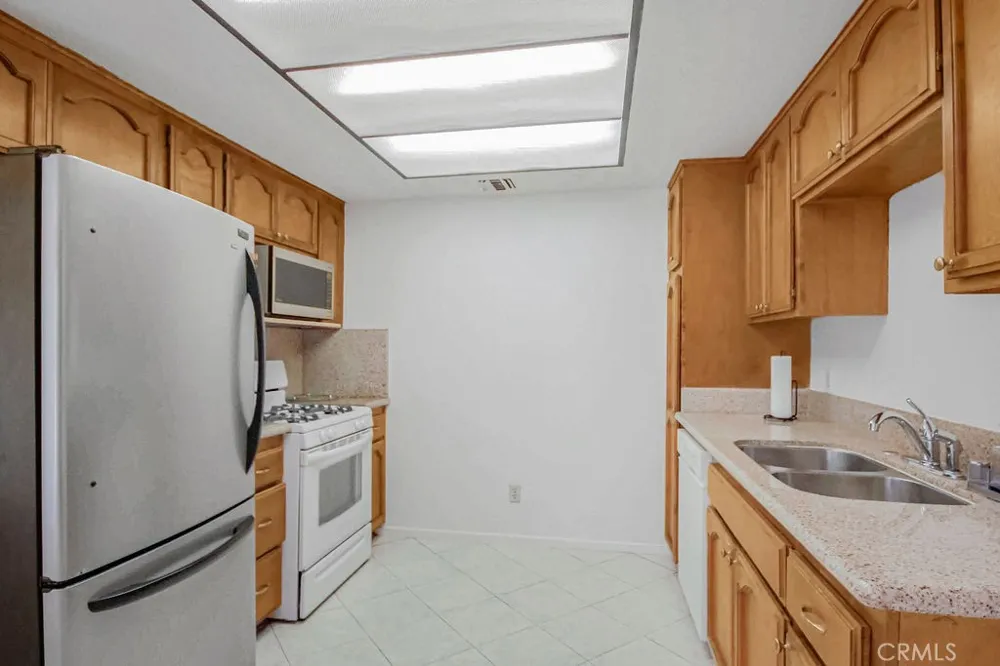 1427 Hillandale Avenue #8 La Habra, CA 90631