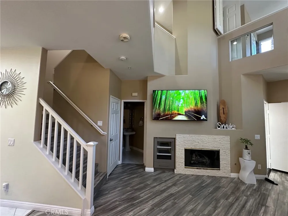 209 Valley View Mission Viejo, CA 92692