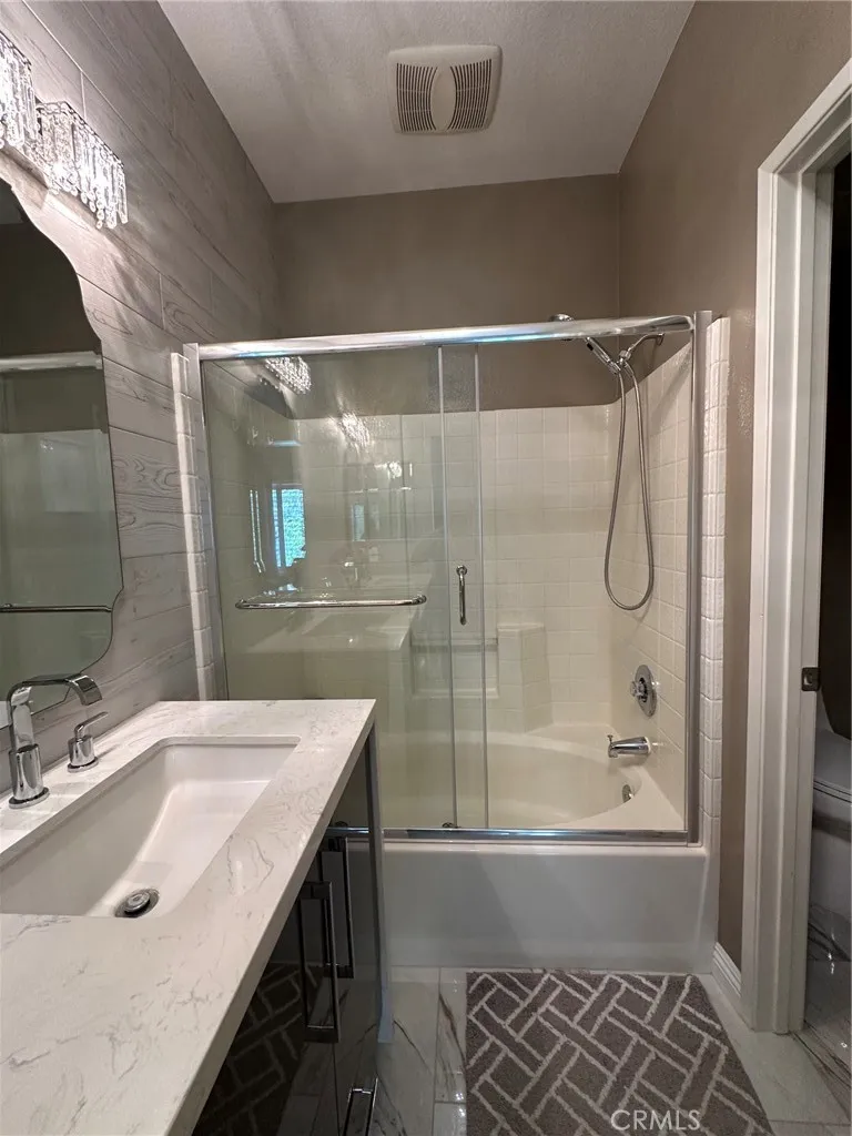 209 Valley View Mission Viejo, CA 92692