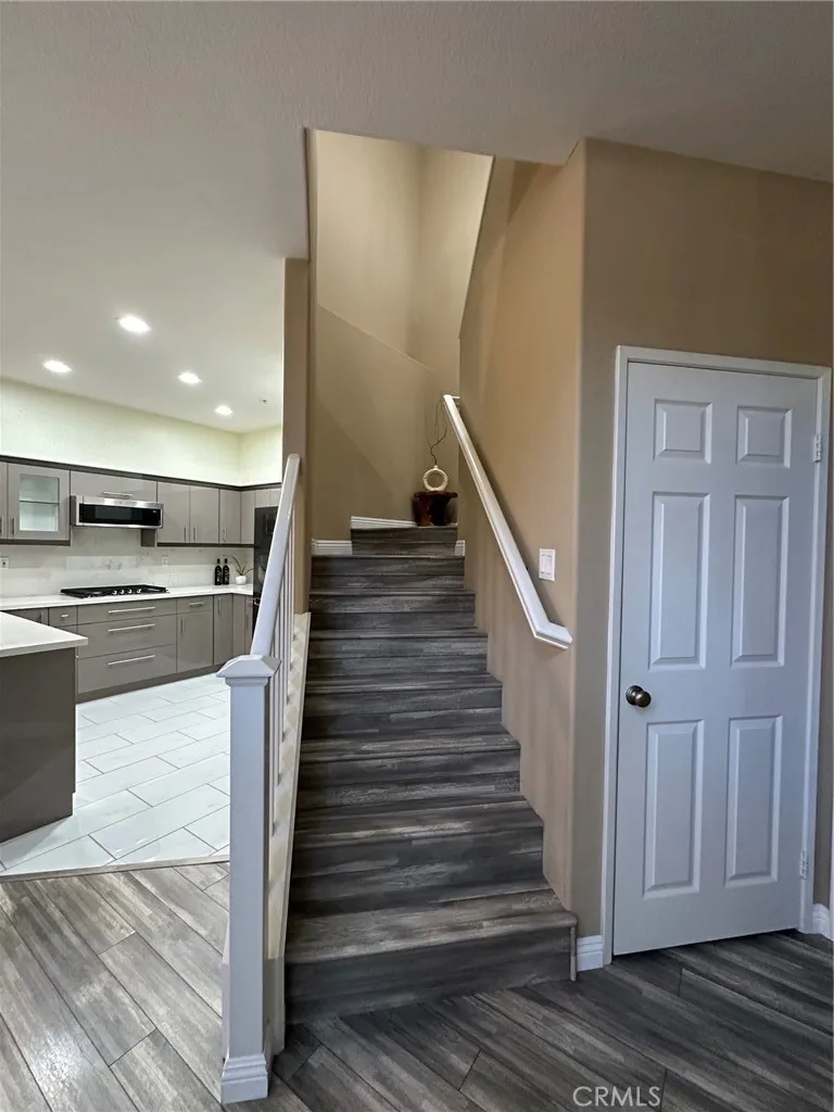209 Valley View Mission Viejo, CA 92692