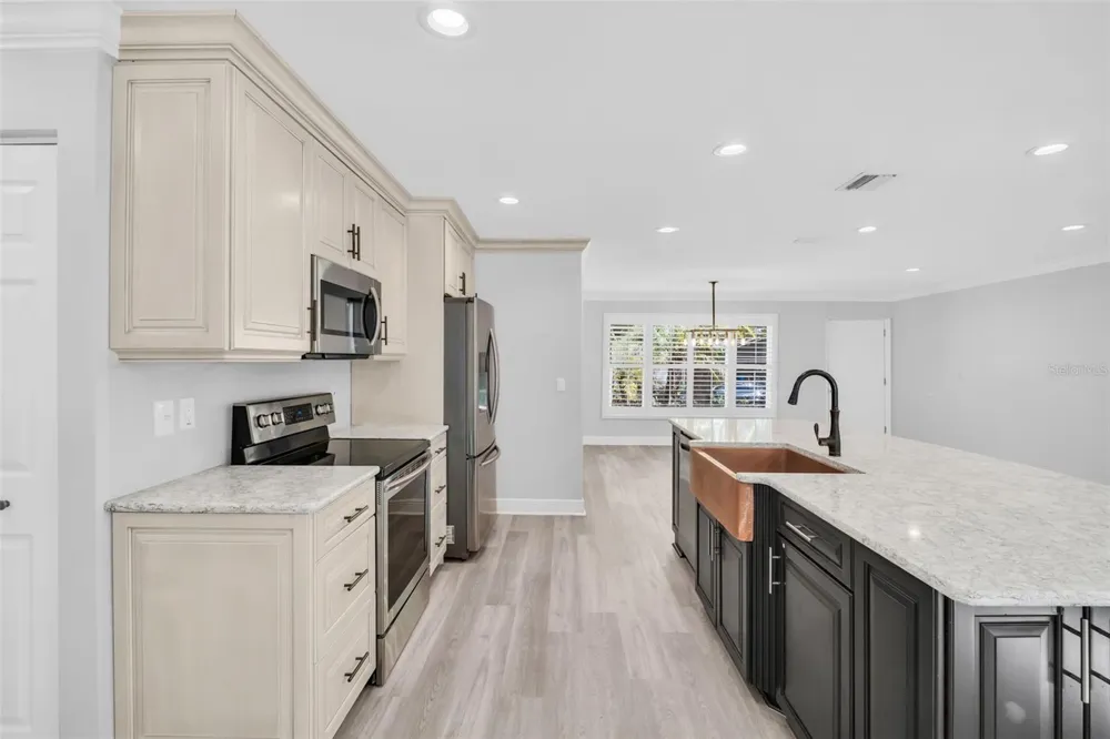 9 HARBOR COVE STREET W Safety Harbor, FL 34695