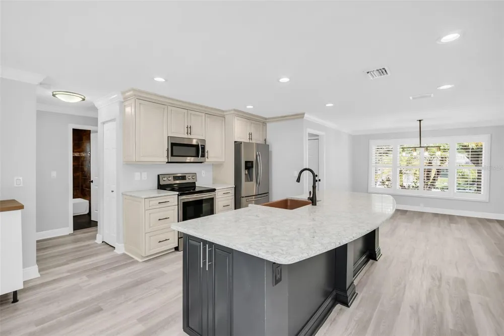 9 HARBOR COVE STREET W Safety Harbor, FL 34695