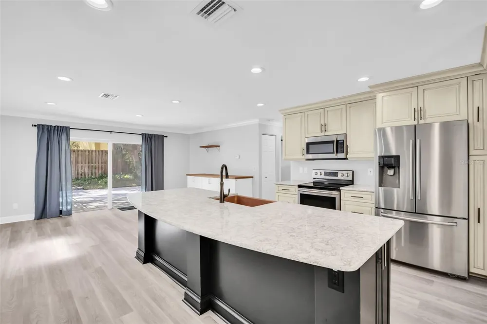 9 HARBOR COVE STREET W Safety Harbor, FL 34695