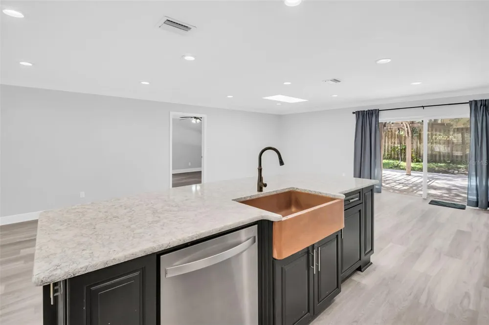 9 HARBOR COVE STREET W Safety Harbor, FL 34695