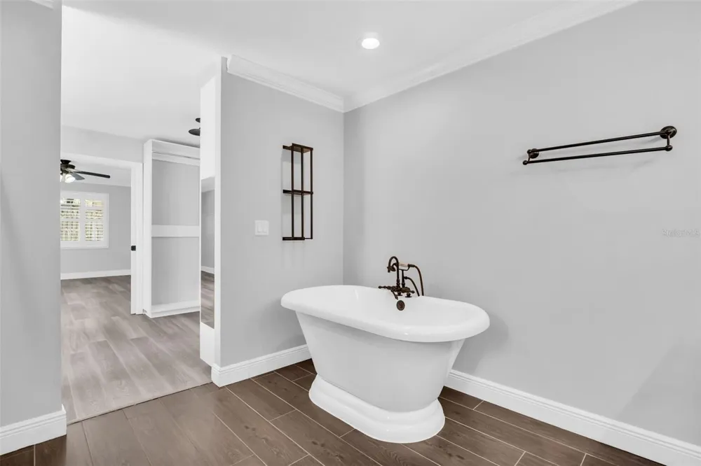 9 HARBOR COVE STREET W Safety Harbor, FL 34695