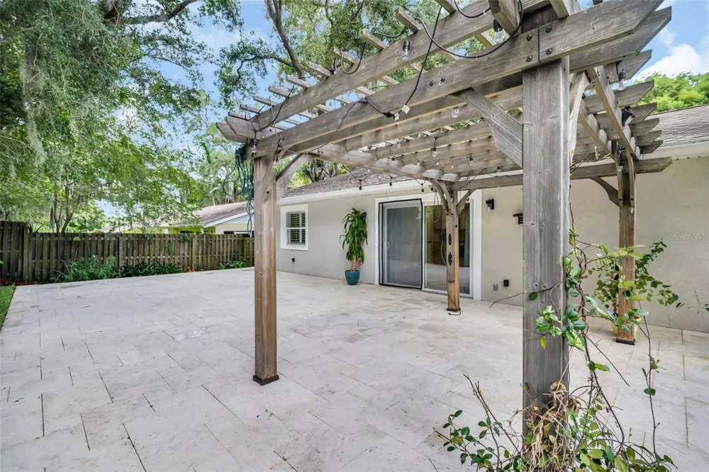 9 HARBOR COVE STREET W Safety Harbor, FL 34695