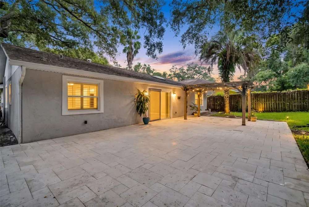 9 HARBOR COVE STREET W Safety Harbor, FL 34695