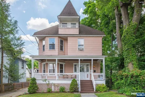 157 Walnut Street 2