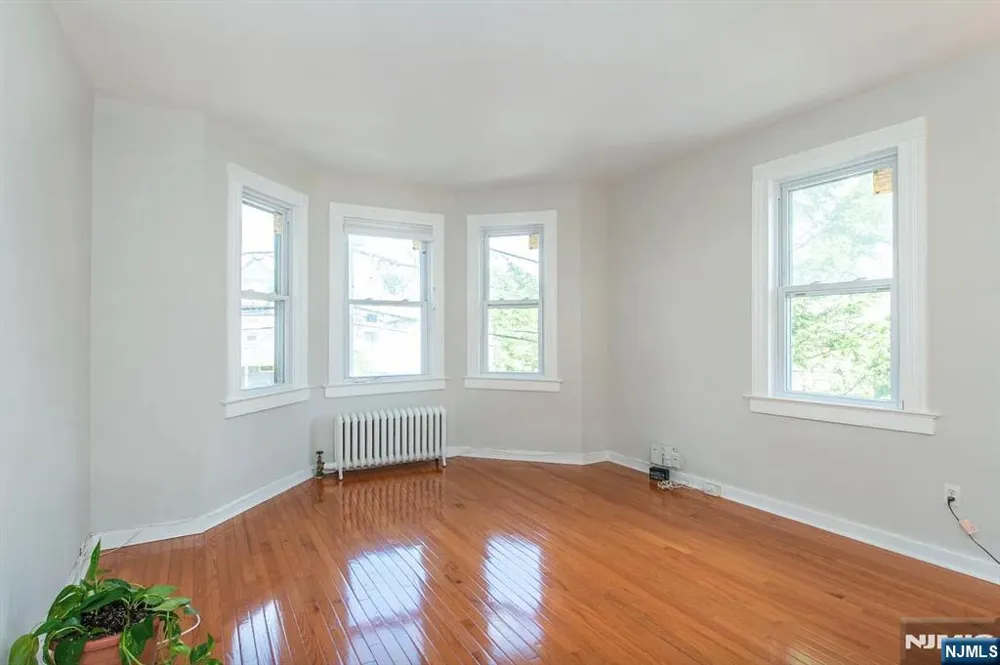157 Walnut Street 2 Montclair, NJ 07042