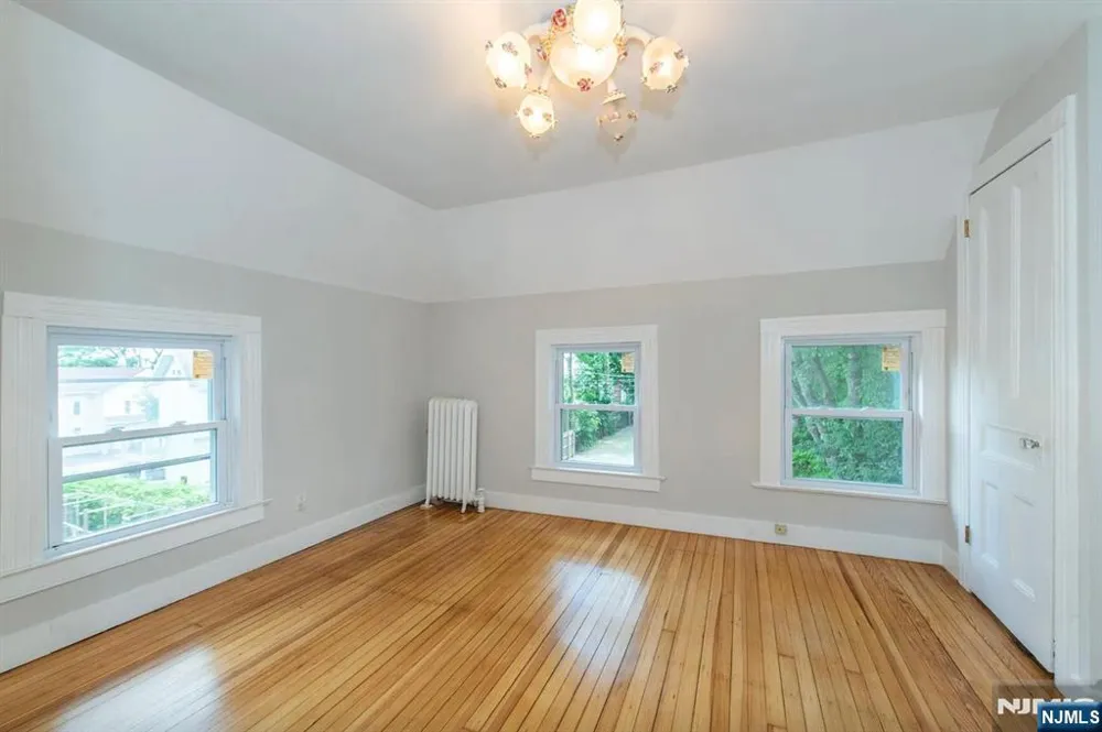157 Walnut Street 2 Montclair, NJ 07042
