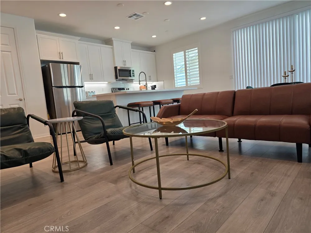 24115 Hillcrest Corona, CA 92883