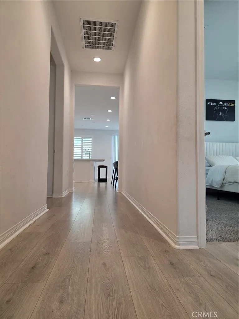 24115 Hillcrest Corona, CA 92883